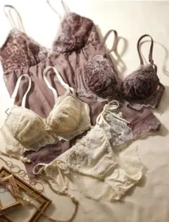 [グラマジック・寄せる]レーシーダマスクブラ＆ショーツセット E70