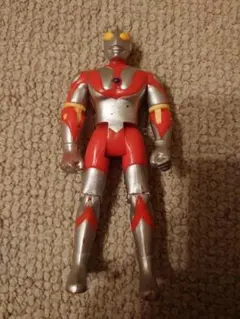ウルトラマン　フィギュア　2種