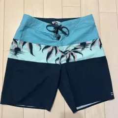 BILLABONG ボードショーツ トロピカル柄 28