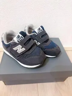 New Balance 996 ベビーシューズ ネイビー/グレー