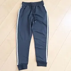 ストライプ付きパンツ　130㎝