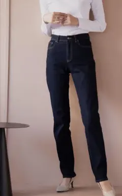 GU　ストレッチストレートデニム美脚　脚長70に