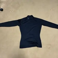 UNDER ARMOR ハイネックインナー