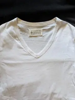 確実正規品 Maison Margiela Vネック ホワイト Tシャツのサムネイル