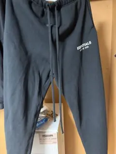 FEAR OF GOD ESSENTIALS スウェットパンツ