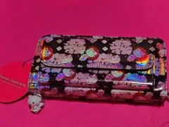ハローキティ長財布ホログラムハローキティ新品未使用。エンジェルキティキーホルダー