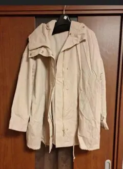 AZUL フード付きベージュジャケット Mサイズ