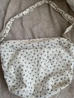 小花柄ショルダーバッグ