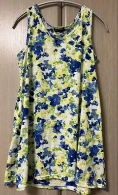 BUONA GIORNATA 花柄 タンクトップ ノースリーブのサムネイル