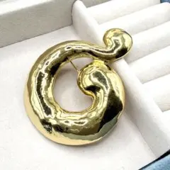 YSL イヴサンローラン ブローチ　ゴールドカラーのサムネイル