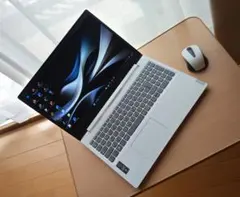 Idiapad Lenovoノートパソコンのサムネイル