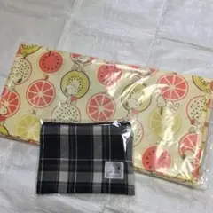 【新品】スヌーピー商品　2点　トートバッグ　&　ポーチ