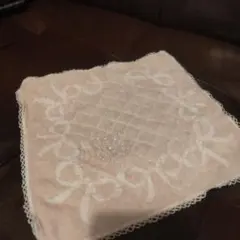 ♡*様 【美品】ジルスチュアート　ピンク色刺繍入りハンカチ