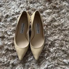 NEBULONIE ベージュ スエード パンプス NEBULONIE ベージュ スエード パンプス