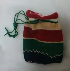 ハンドメイドのニット　ポシェット