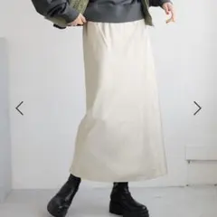 【LOWRYSFARM】サテンフレアスカートのサムネイル