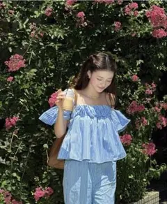 Bibiy. DONNA STRIPED BUSTIER オフショルトップス Bibiy. DONNA STRIPED BUSTIER オフショルトップス - メルカリ