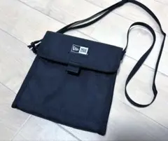 【美品】NEWERA サコッシュ　ブラック