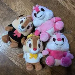 ディズニーストア・チップとデール・ぬいぐるみバッジ・セットです♪