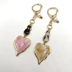 猫　ねこ　チャーム ハート キーホルダー レジン ピンク　ゴールド ハンドメイド