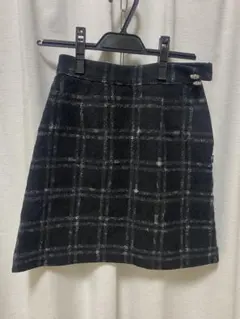 チェック　スカート　プロポーション　　ブラック　綺麗め　膝上　冬