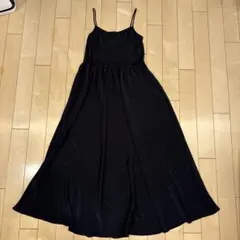 ブラックキャミロングワンピース