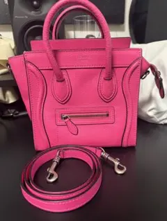 CELINE ラゲージ ナノ（Luggage Nano）ピンクのサムネイル