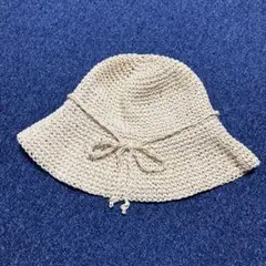 ベージュ ストローバケットハット リボン付き　フリーサイズ