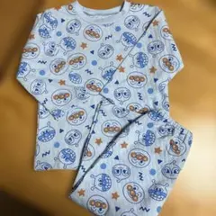 新品☺︎ アンパンマン 長袖パジャマ　サイズ100㎝