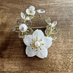 ブローチ パール 卒業式 アクセサリー 結婚式 入園式 ママ 謝恩会 装飾 春