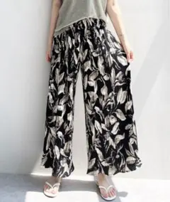 ボトムス柄 プリーツパンツレディース freeサイズ