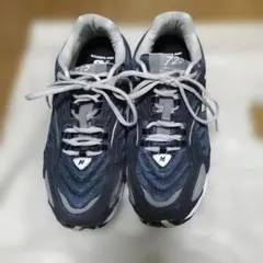 New Balance 725 ネイビー スニーカー