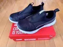 美品 PUMA プーマ) トレーニング スニーカー フィール スリッポン ワイド