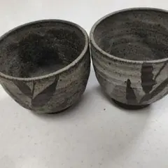 葉模様の陶器ボウル2個セット