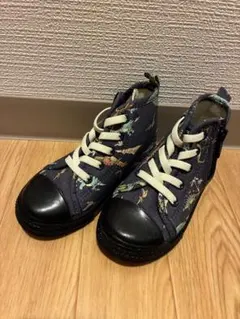 ハイカットスニーカー　恐竜　15センチ　BREEZEのサムネイル