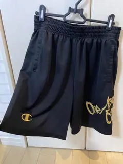 Champion ブラックパンツ ゴールドロゴ