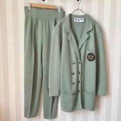 Item thumbnail for item a8e1a1c7-a960-48f7-885c-7d157f0a5825