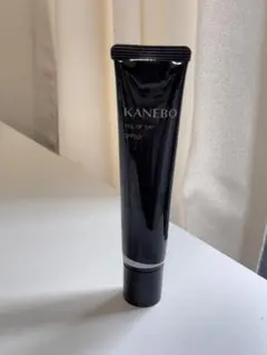 KANEBO カネボウ ヴェイル オブ デイ 40g 日中用美容液のサムネイル