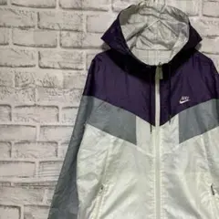 ナイキ　ナイロンジャケット　ホワイトM ロゴ刺繍アウトドア0123