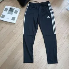 こ*ゆ様 adidas 黒 ジャージパンツ 3本ライン