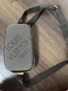 LOUIS VUITTON ショルダーバッグのサムネイル