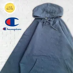 Champion　チャンピオン　プルオーバーパーカー　スウェット　刺繍　黒