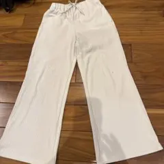 GU　キッズ プリーツ ロングパンツ ホワイト　140cm