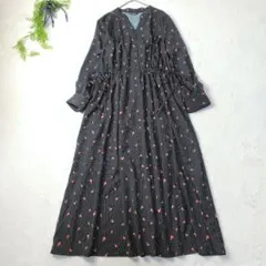 洗える✨アーバンリサーチ ROSSO フラワードット Vネックワンピース 黒系