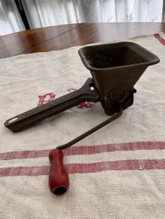 ベリタス 粉砕器 CORN MILL 手動粉砕機 味噌 こんにゃく作り - メルカリ