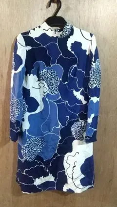 昭和レトロ古着　総柄ワンピース　レディース　青白