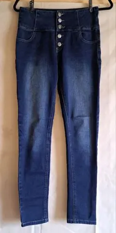INGNI ハイウエスト ストレートデニムパンツ 5連ボタンのサムネイル