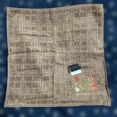 【新品】バーバリー　タオルハンカチのサムネイル