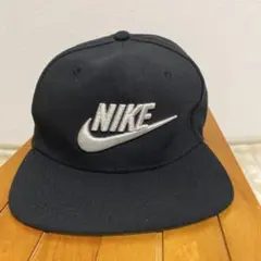 【キッズ】NIKE キャップ ブラック スナップバックのサムネイル