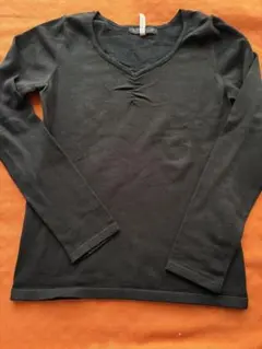 フランドル la chaîne d'ine ブラック Vネック 長袖 トップス